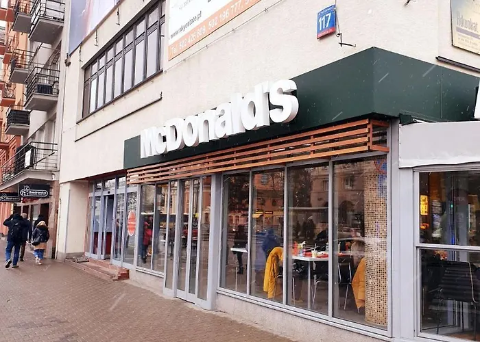 Aleja SolidarnościPensjonat